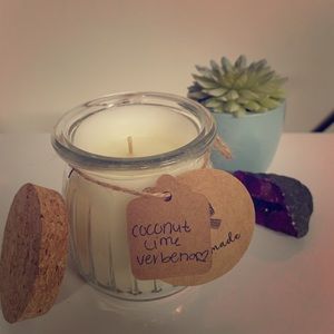 HOMEMADE 7 oz Coconut Limmer Verbana candle 🌴🥥